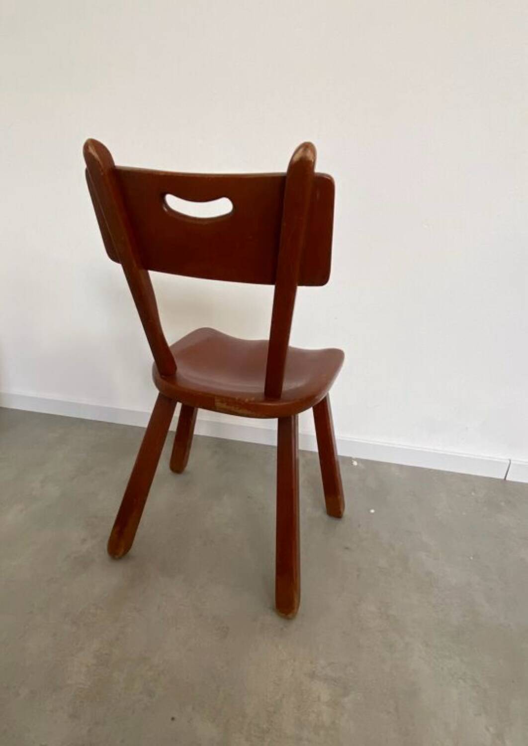 Set of 4 Imperial Loyalist brutalist wooden chairs, vintage 60s design