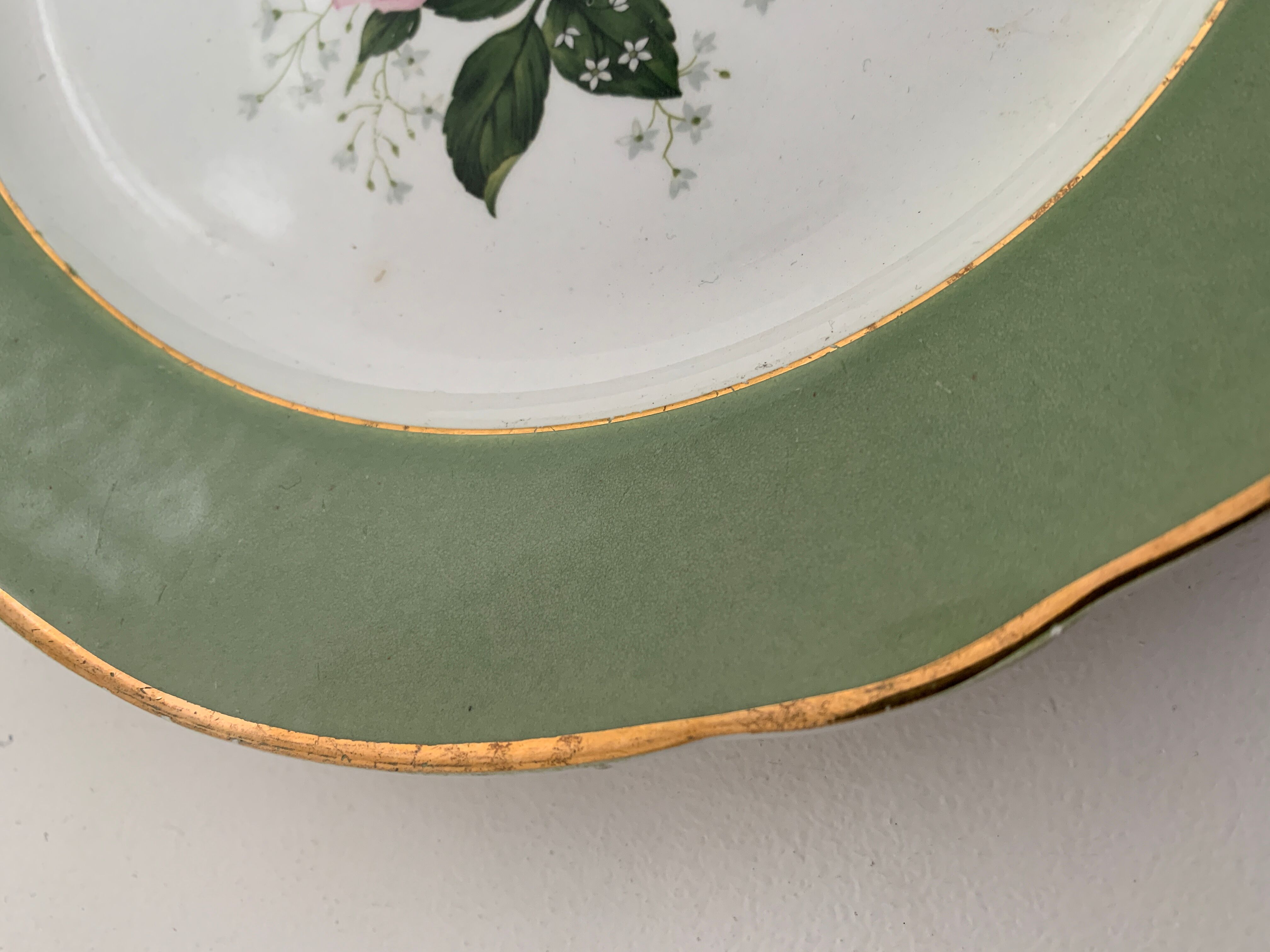 12 flat plates in flat earthenware KG Luneville bagatelle model, late 19th century