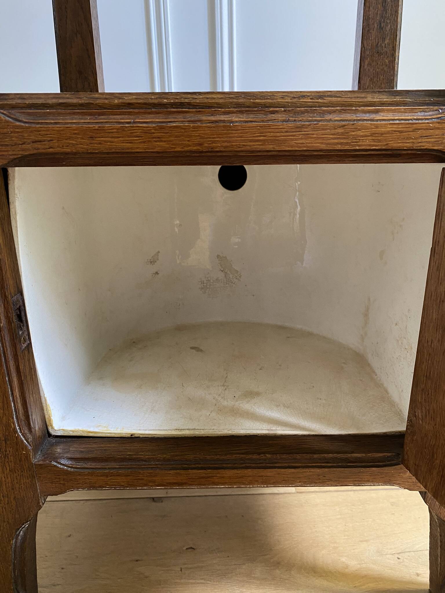 Vintage solid oak bedside table, 1 door, 1 drawer and 1 niche