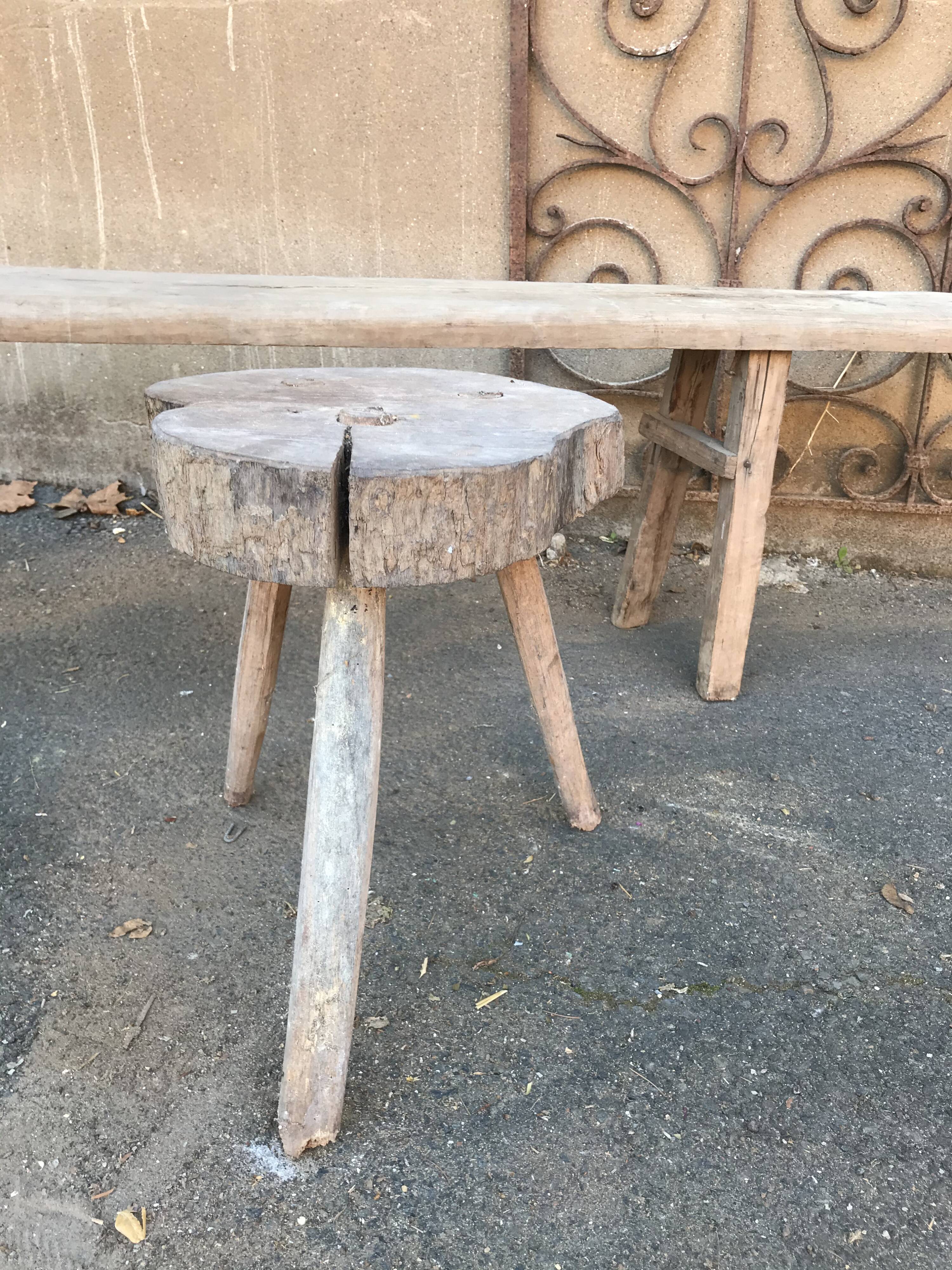 Set of 1 bench and two stools