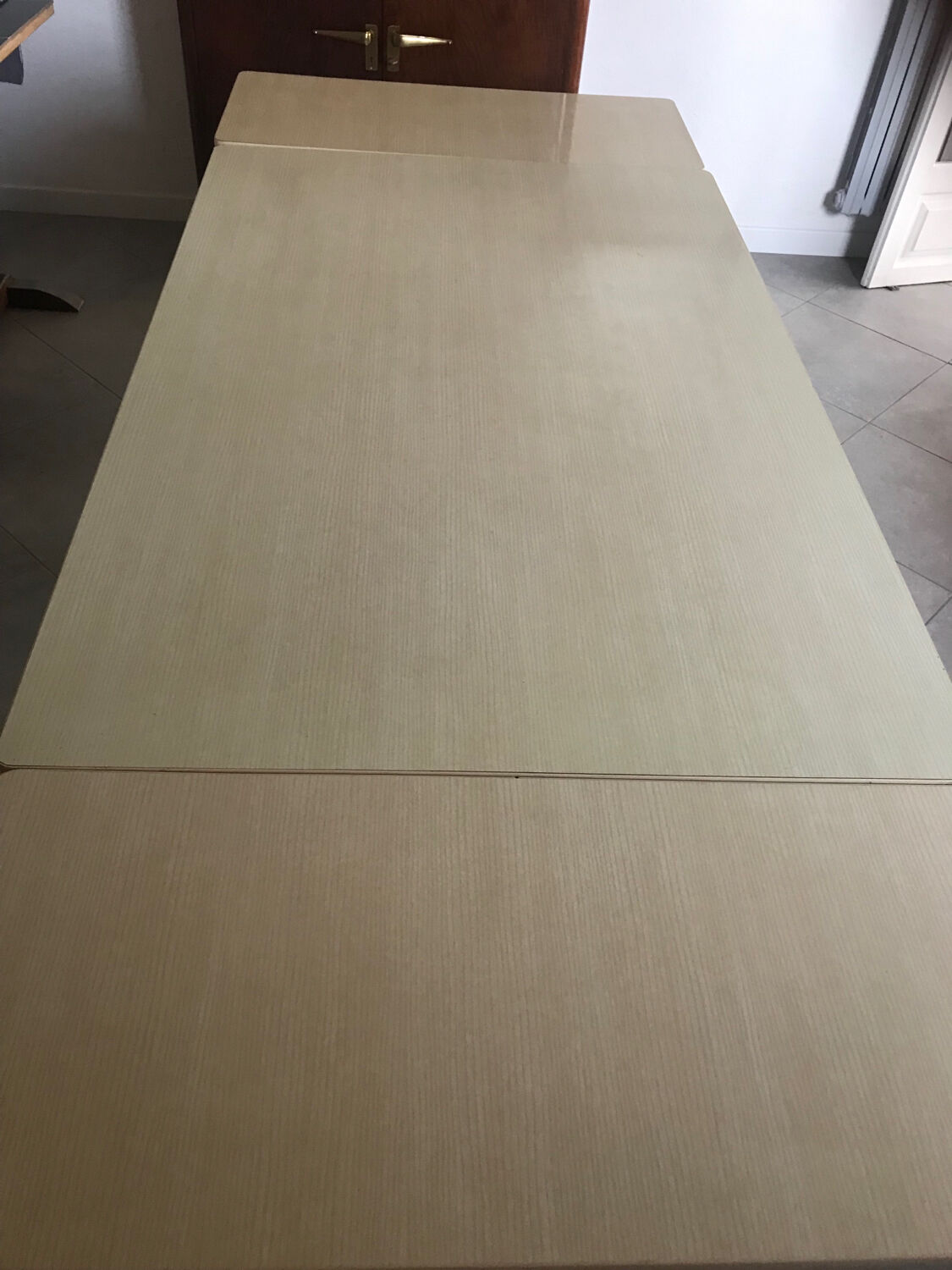 Table formica