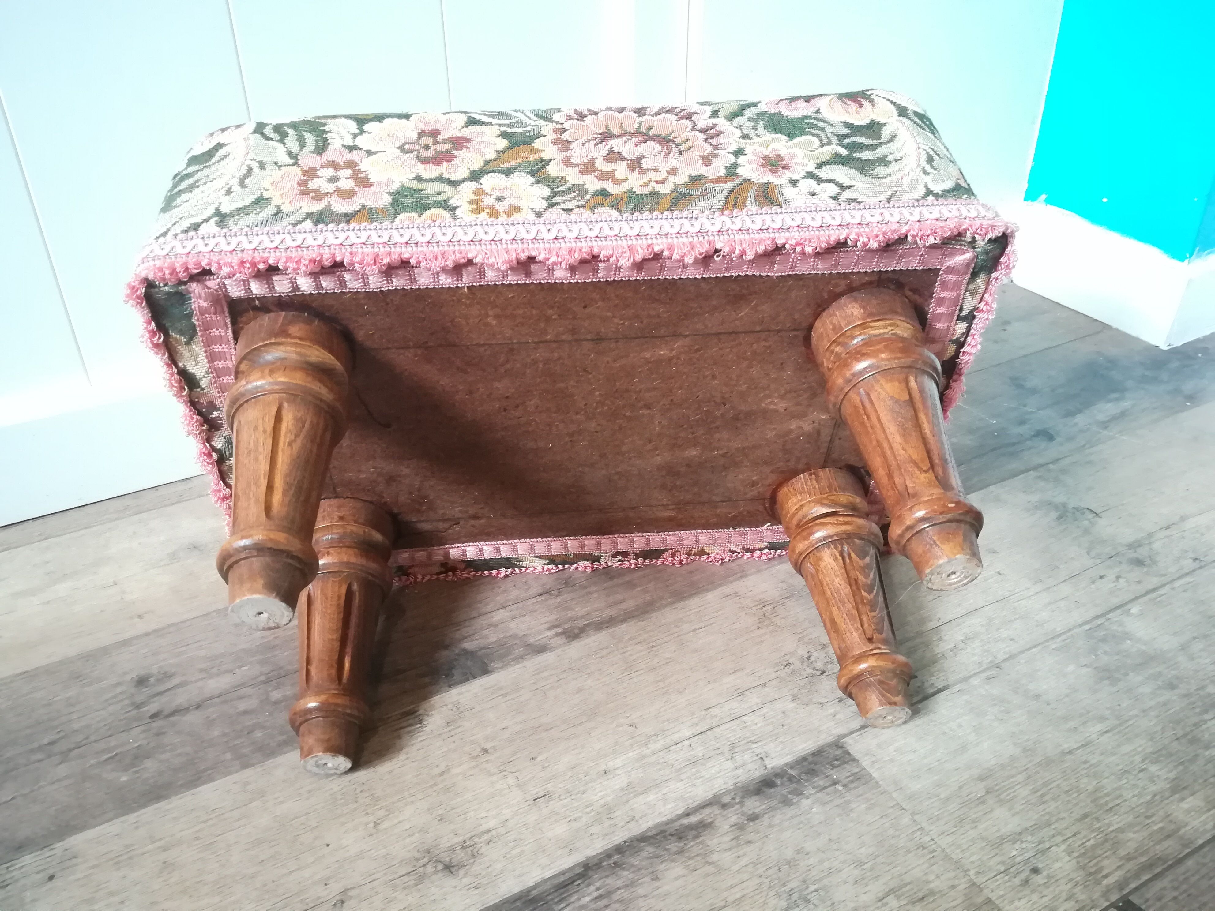 Foot rests floral tapestry