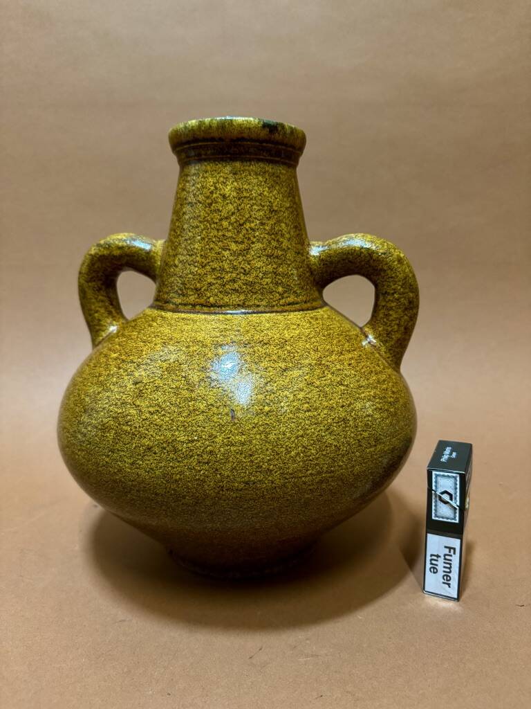 large ceramic accolay