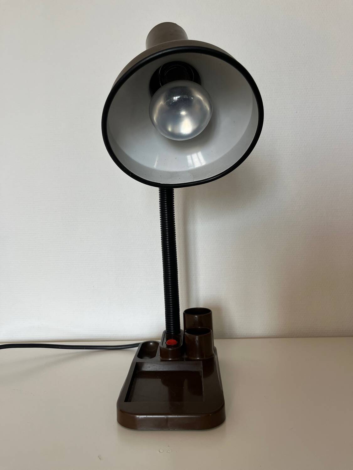 Lampe bureau vintage rétro couleur chocolat