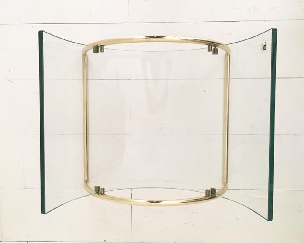 Galotti and radice exclusive Italian, brass and glass magazineholder, 1970s