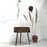 Billot primitif en bois brut