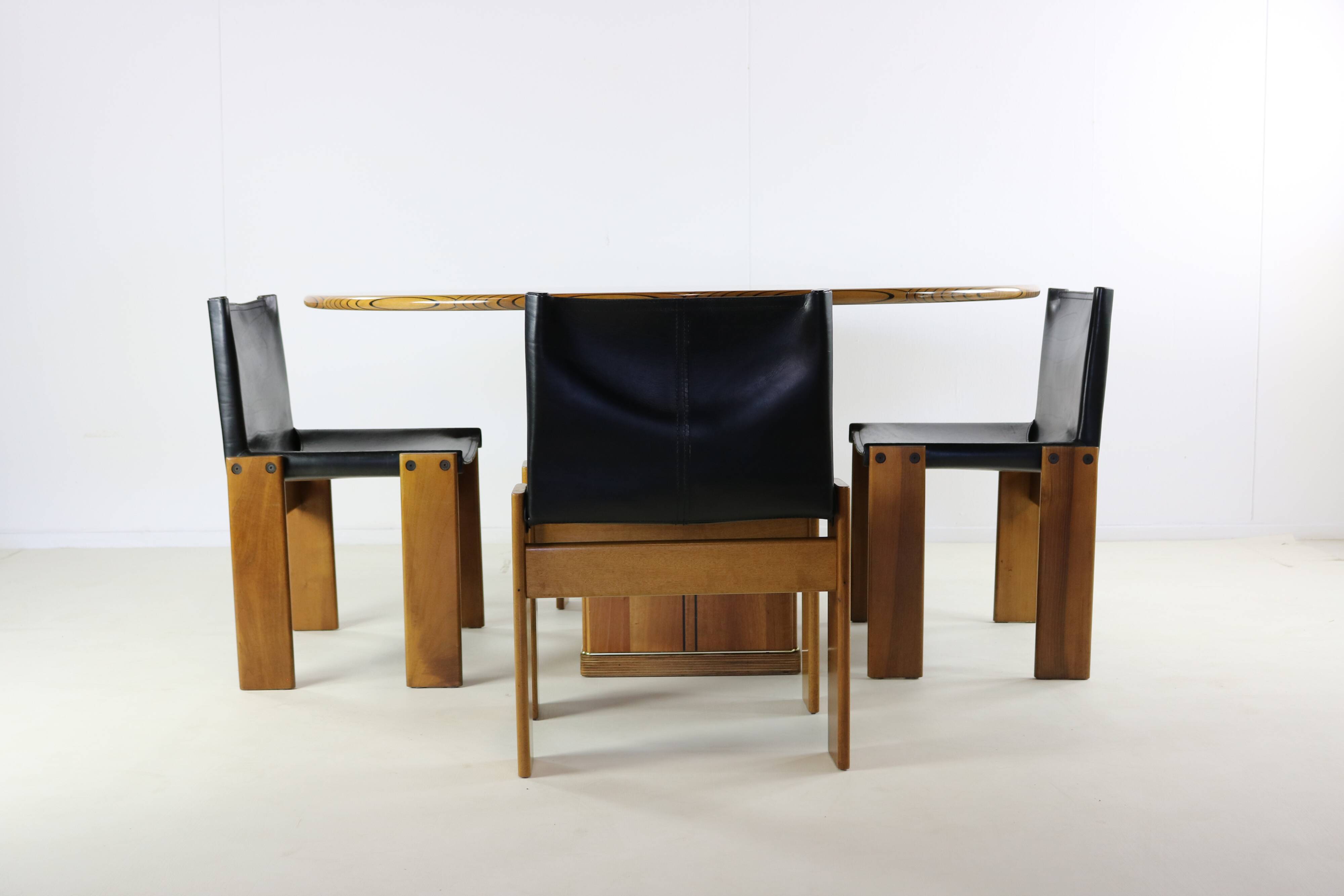 Set of four Italian design dining chairs by Afra & Tobia Scarpa for Molteni