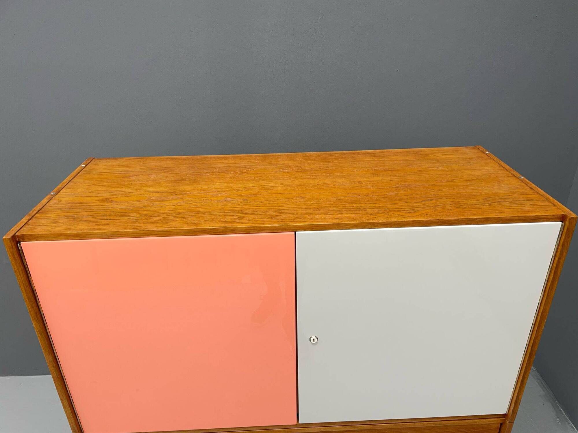 Meuble U-450 en Chêne par Jiří Jiroutek pour Interiér Praha, Tchécoslovaquie, 1