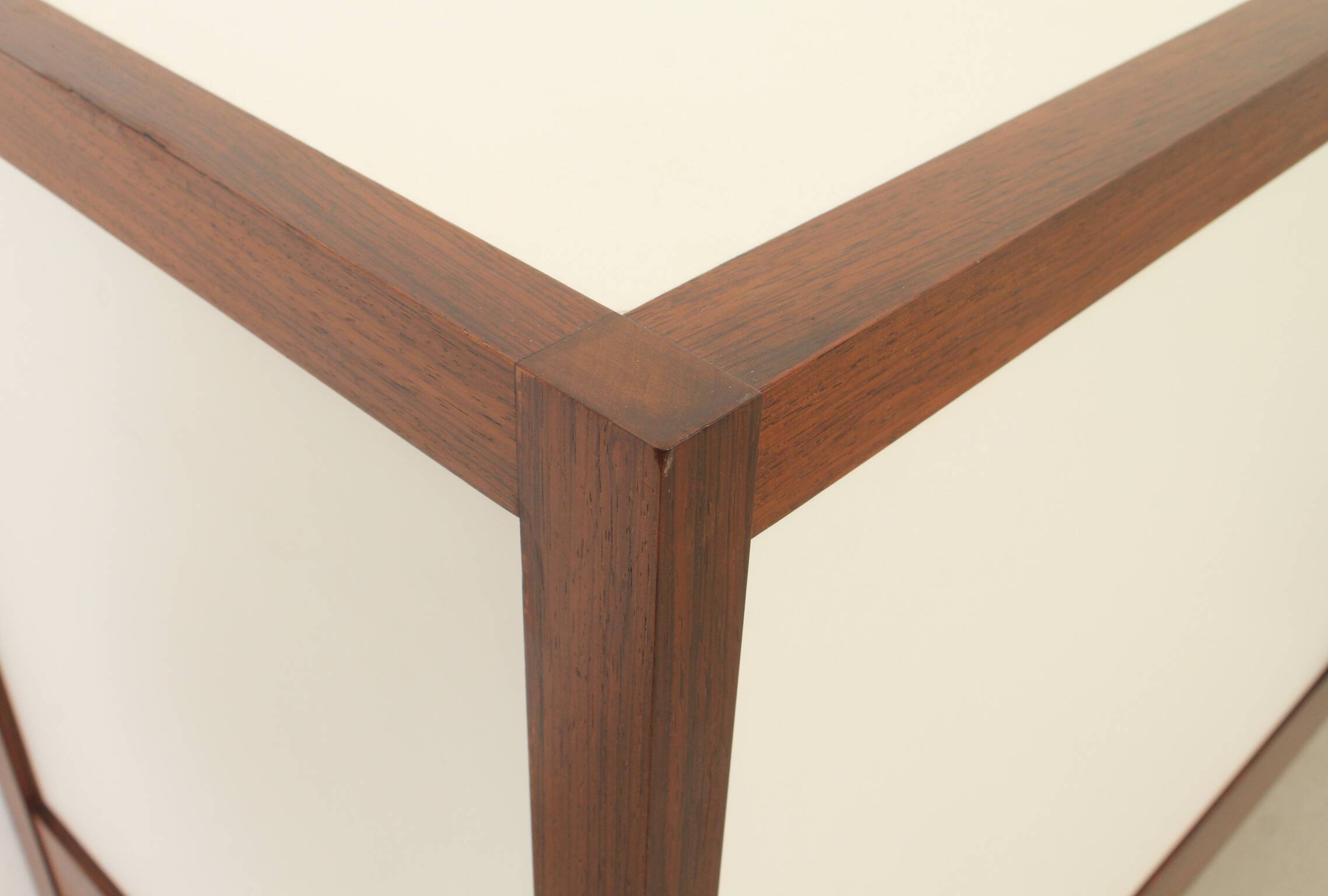 Buffet réversible conçu par Dieter Wäeckerlin pour Idealheim, Suisse, 1963