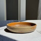 A small vintage circular stoneware deep dish D19