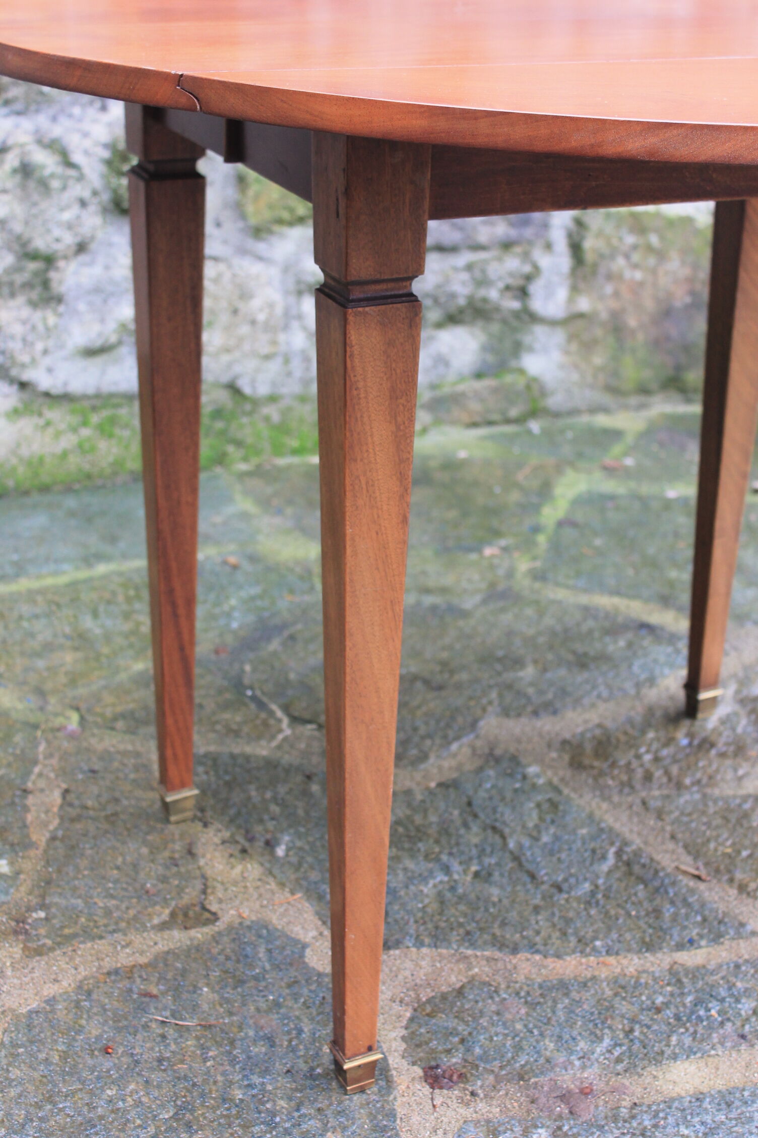 Table Louis XVI