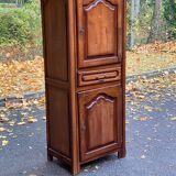 Armoire vintage en bois massif d'aulne