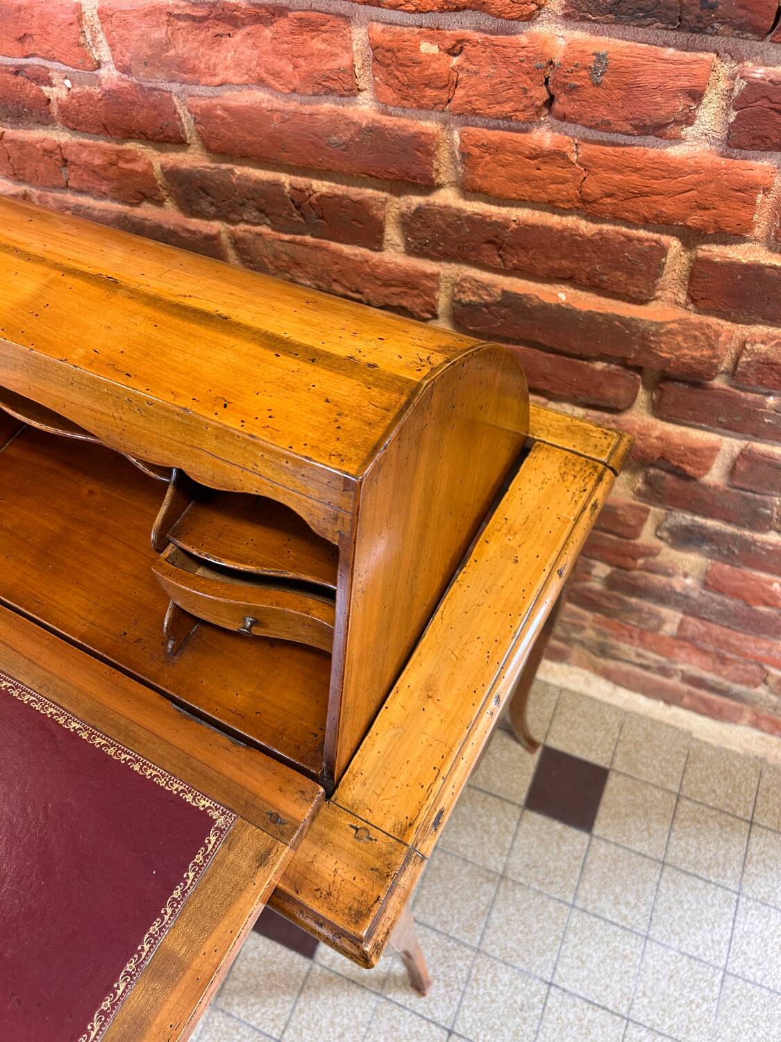 Beautiful vintage Capuchin desk