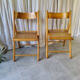 Paire de chaises pliantes cannées