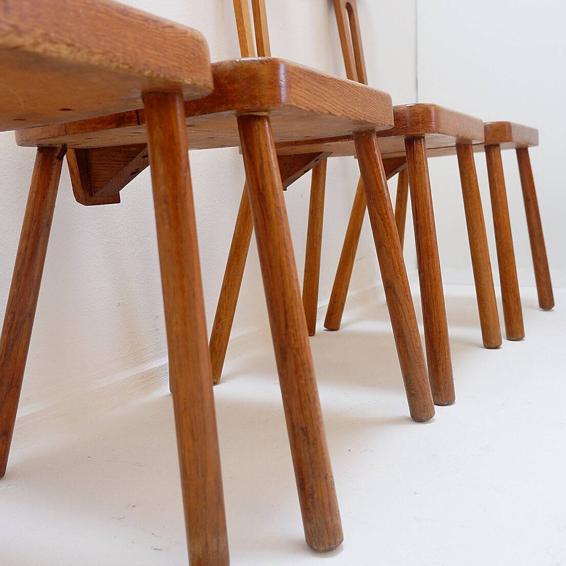 Set of 6 wooden T backs Dining Chairs - 1960s