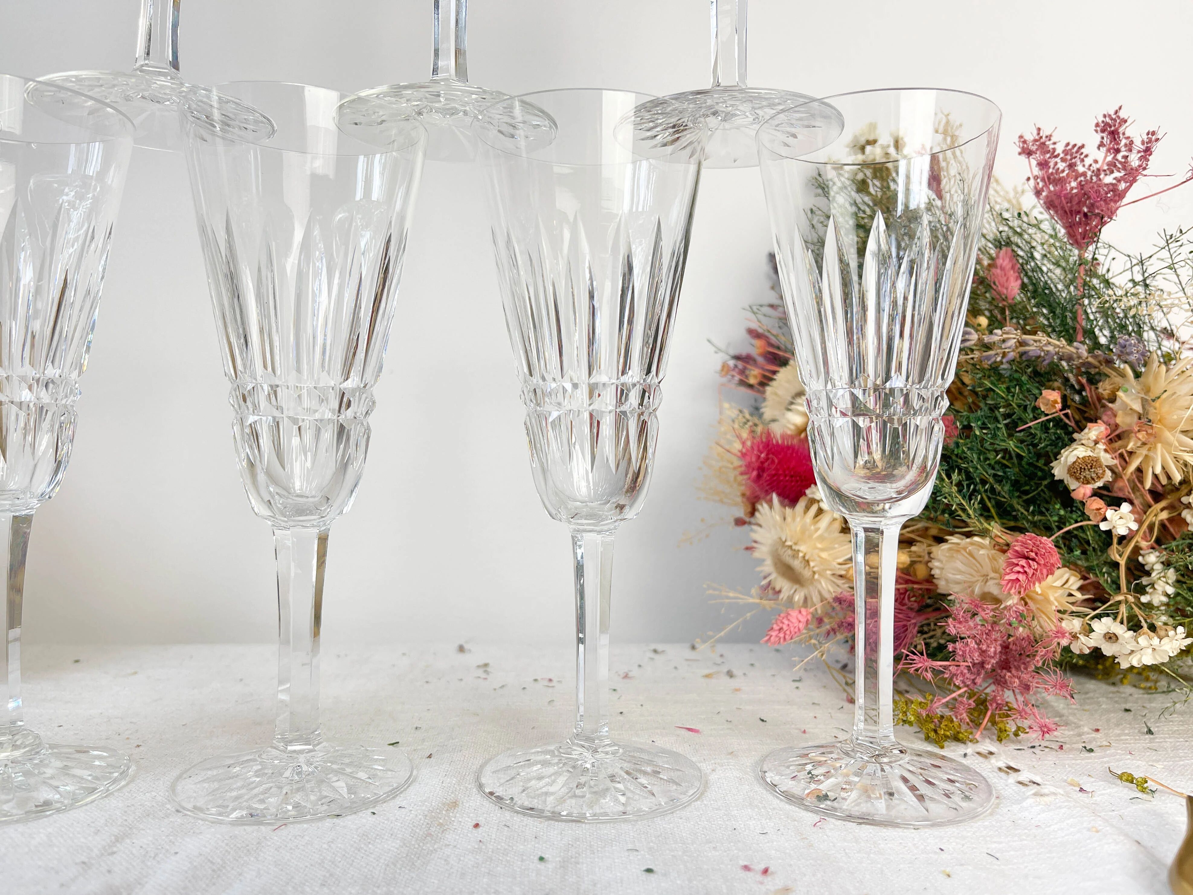 9 cut crystal flutes French
