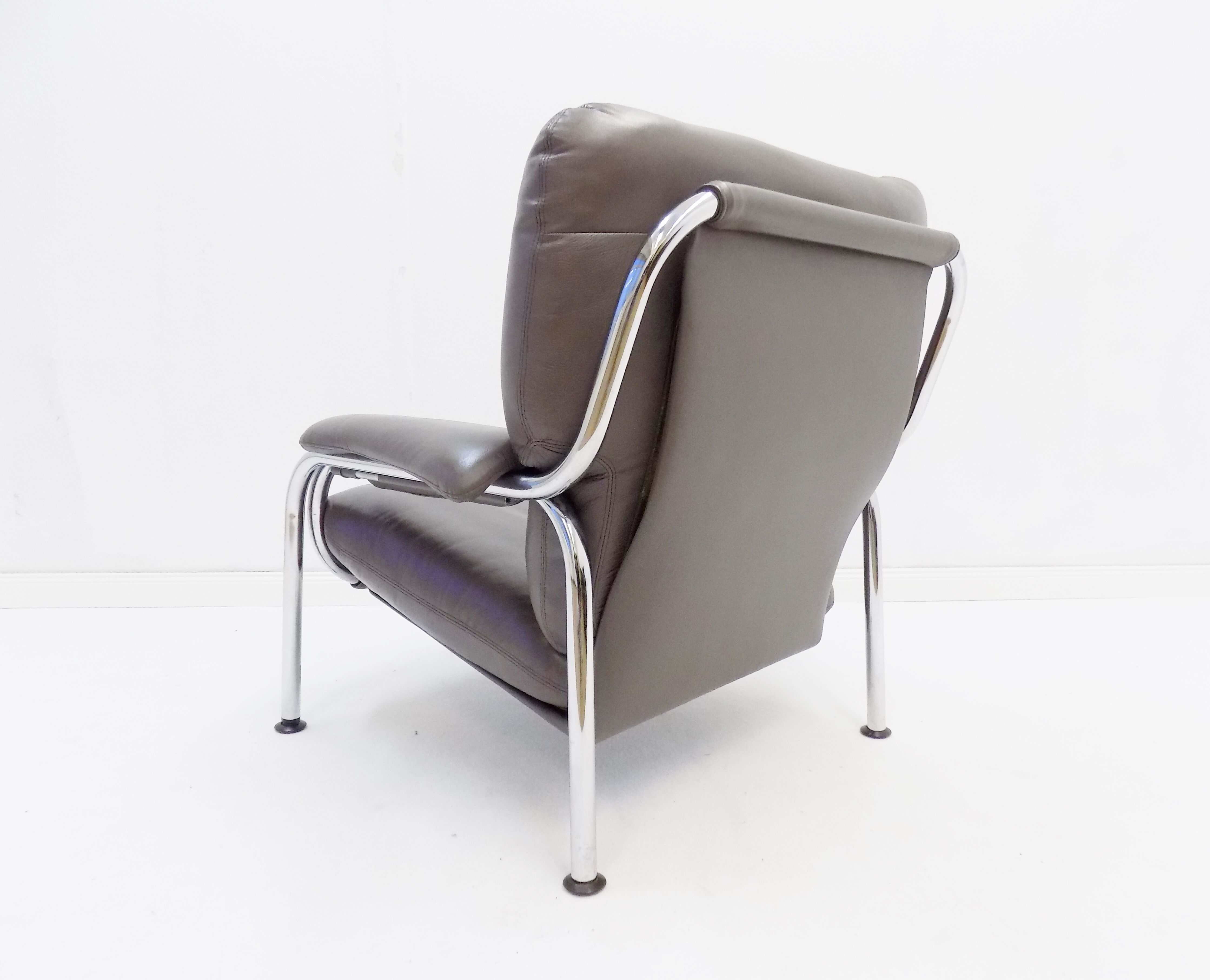 Fauteuil en cuir Kangourou De Sede par Hans Eichenberger