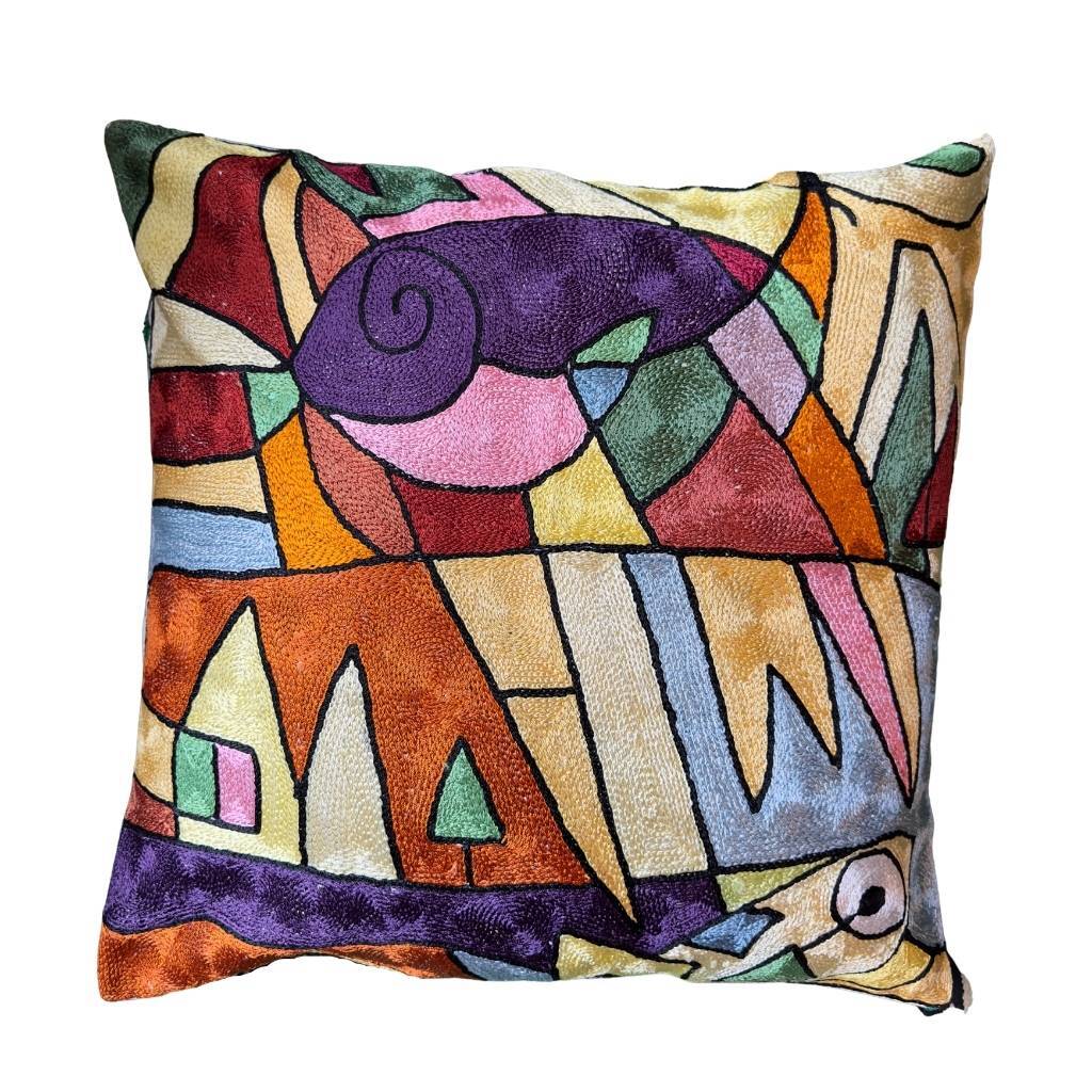 Housse de coussin brodée main en soie, motif paysage abstrait