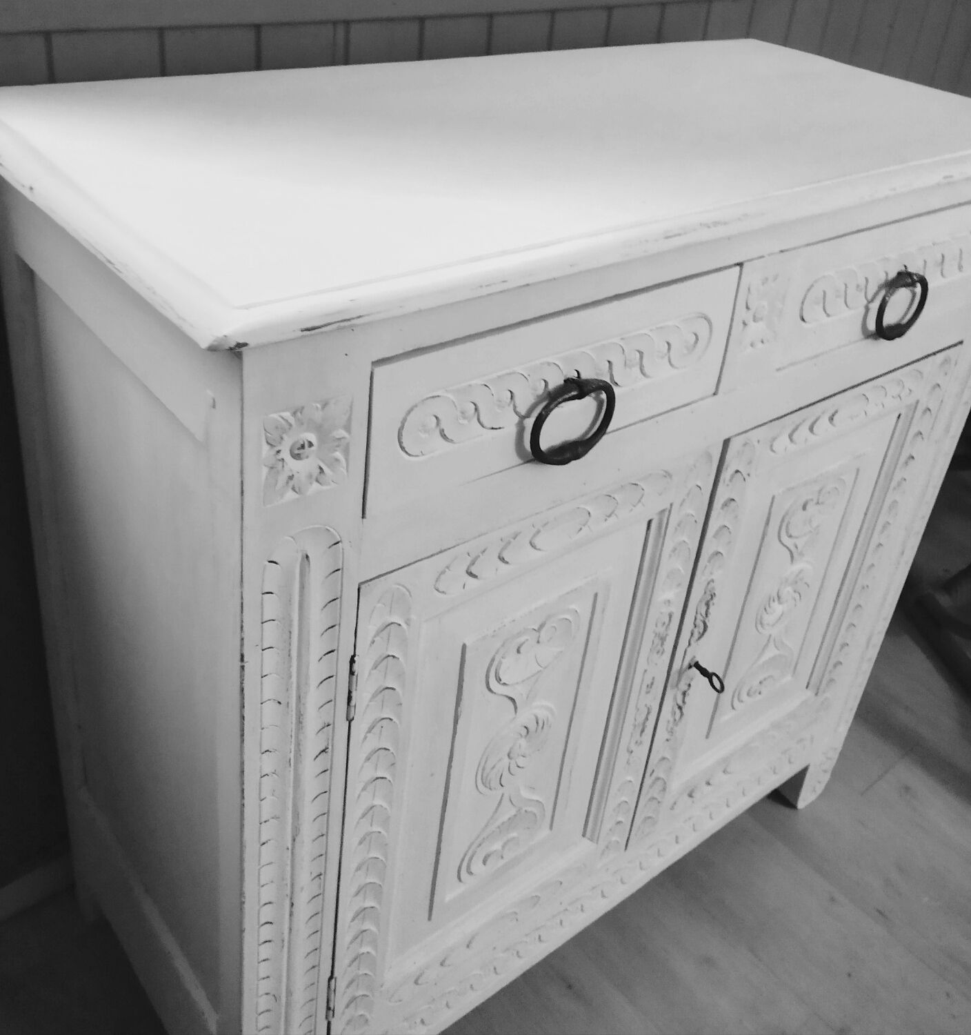 Carved walnut sideboard, white patina