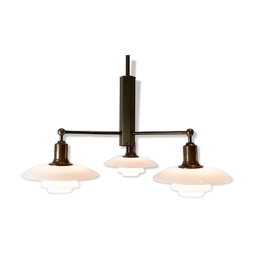 PH 2/1 lamp by Poul Henningsen and manufactured by Louis Poulsen.