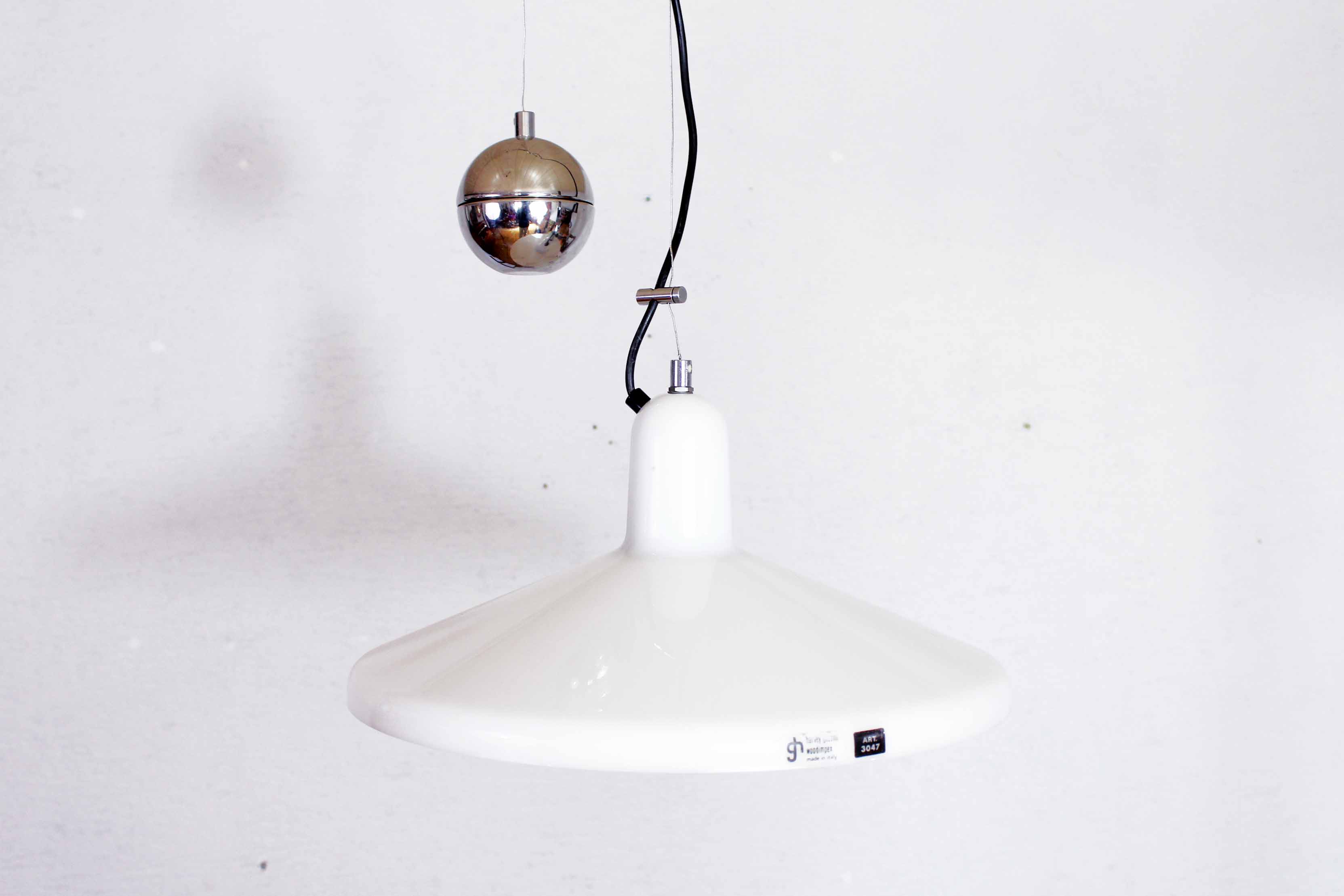 Guzzini pendant lamp by Alfredo Häberli