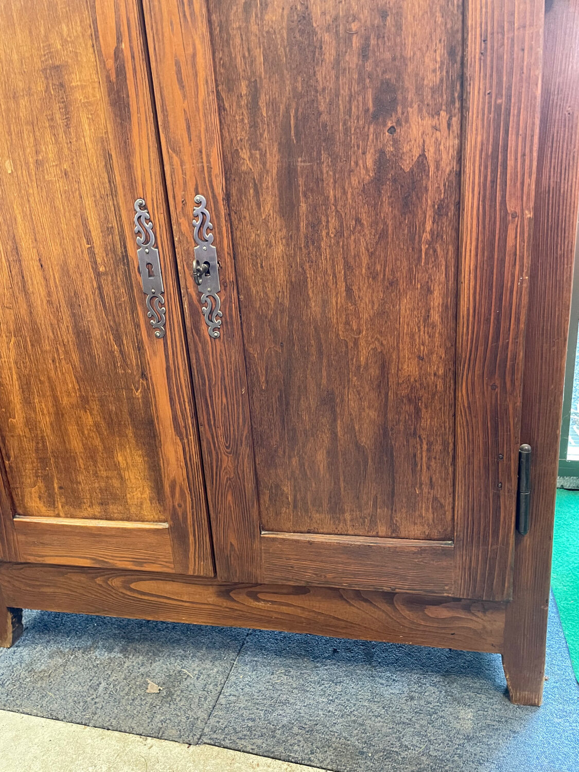 Parisian buffet furniture