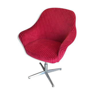 Fauteuil design rouge en velours