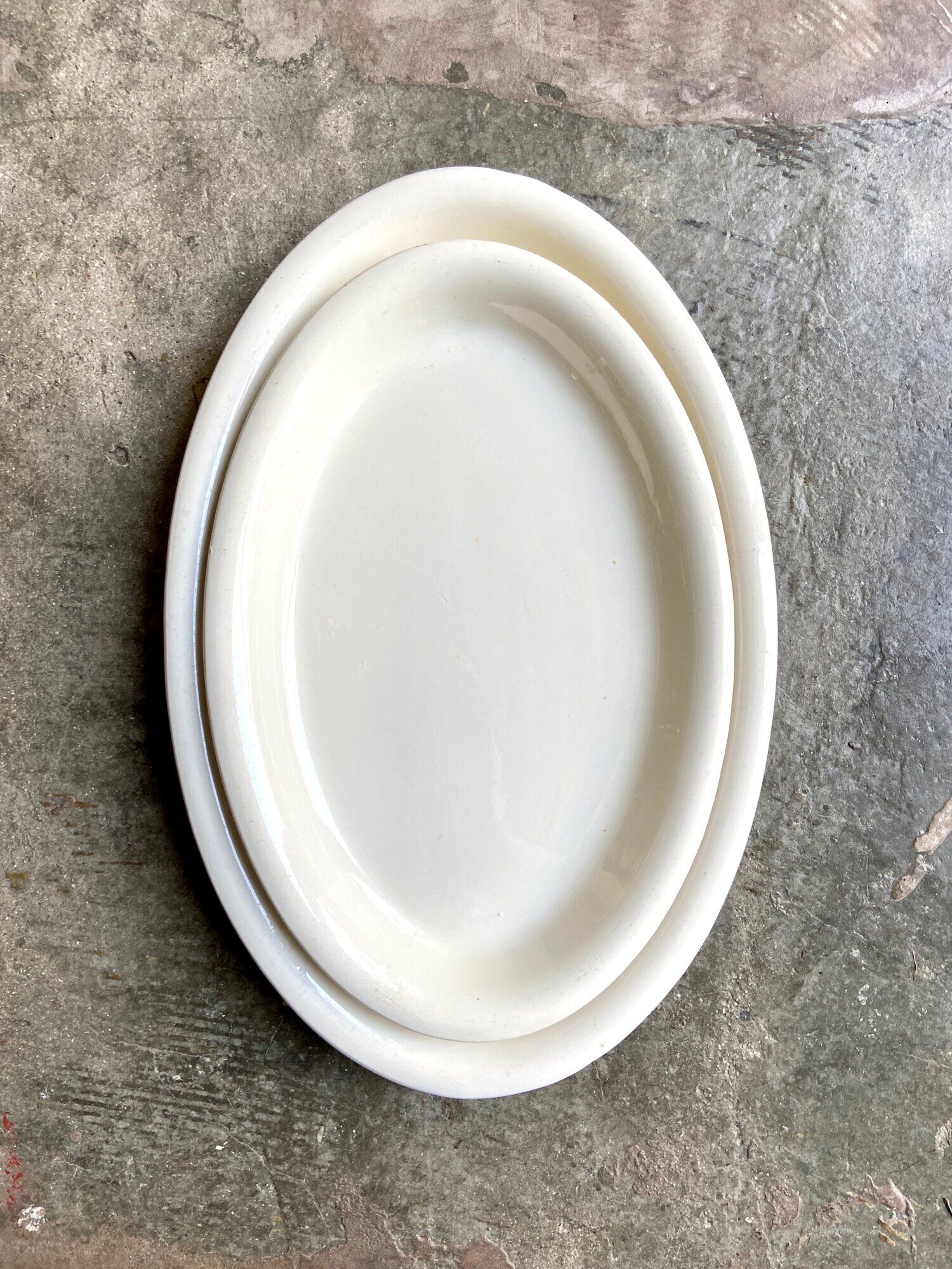 Sarreguemines oval dish in unbleached earthenware