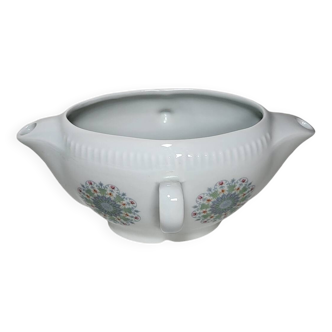Vierzon porcelain sauce boat