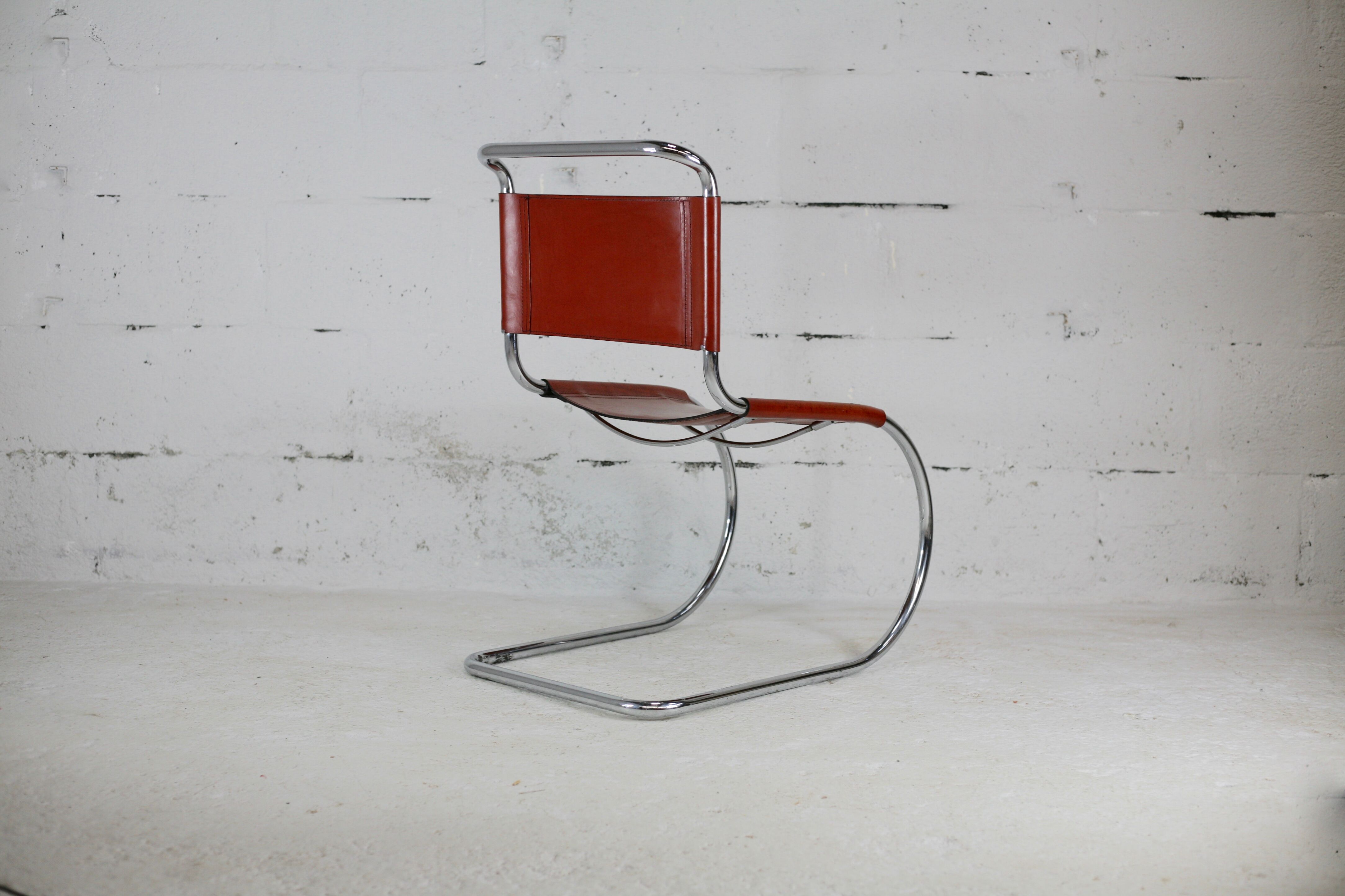 Chaise MR10 Mies Van Der Rorhe circa 1960 cuir cogna