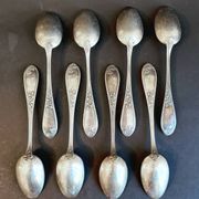 Elégance vintage : Lot de 8 petites cuillères en métal argenté  – Ref 26