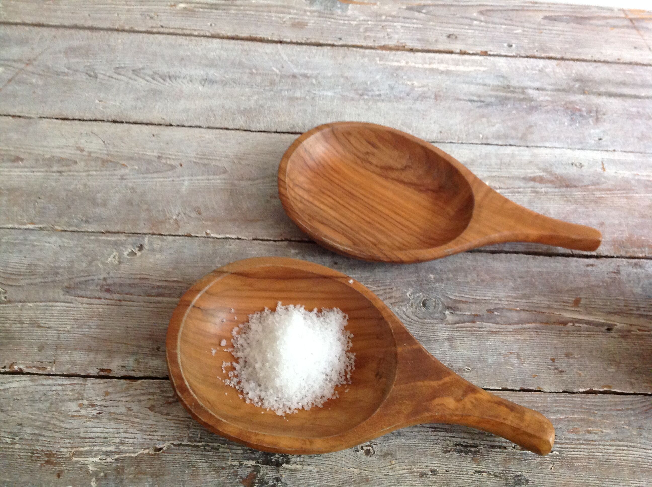 Duo of wooden dishes