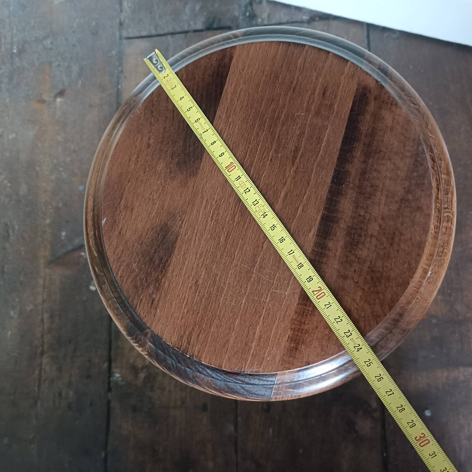 Tripod stool with turned legs