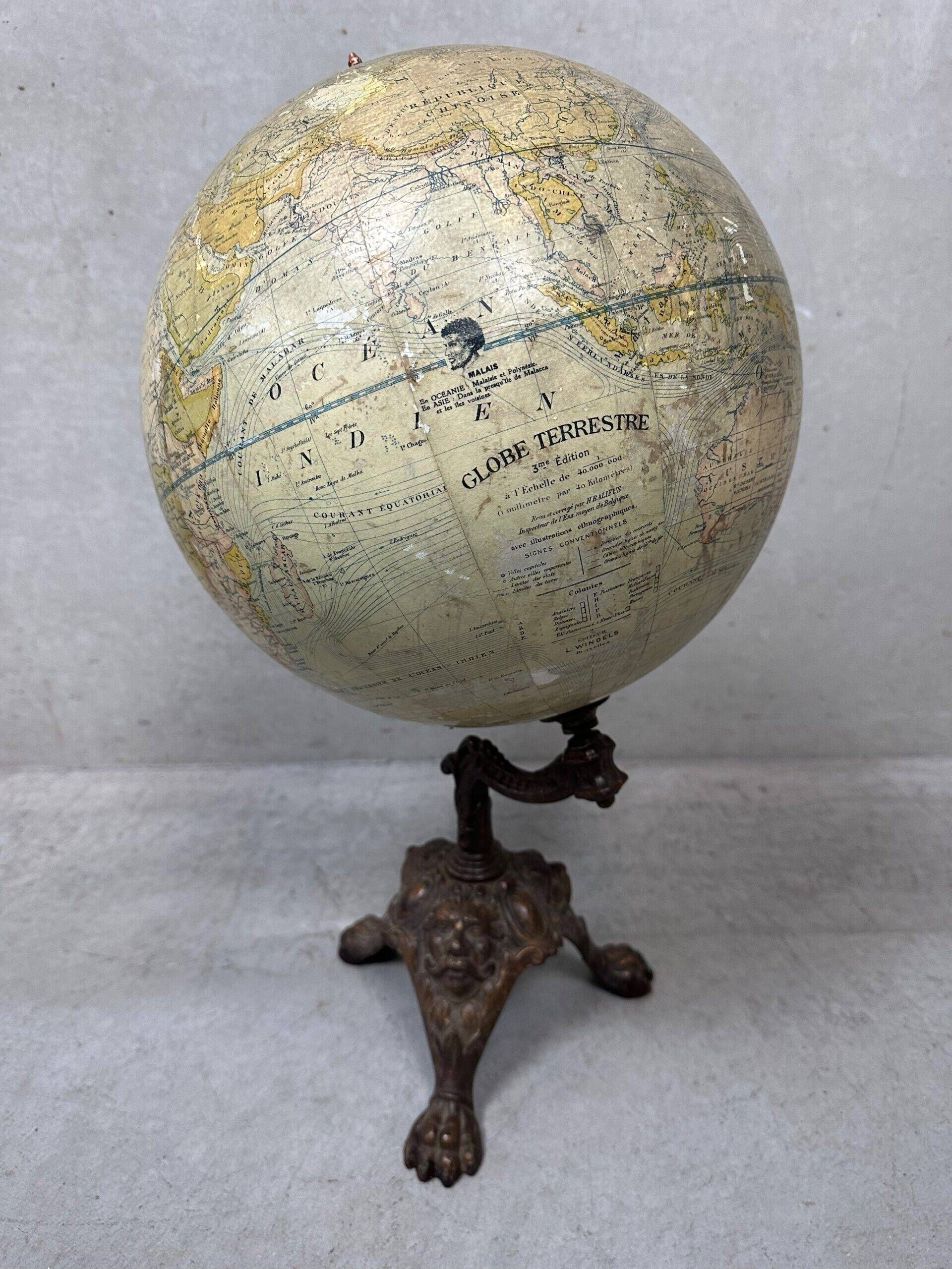 Globe ancien – Windels (plâtre)