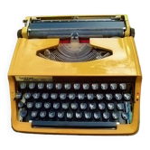 Brother Deluxe 800 typewriter