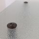 Table basse vintage en bois, verre et laiton