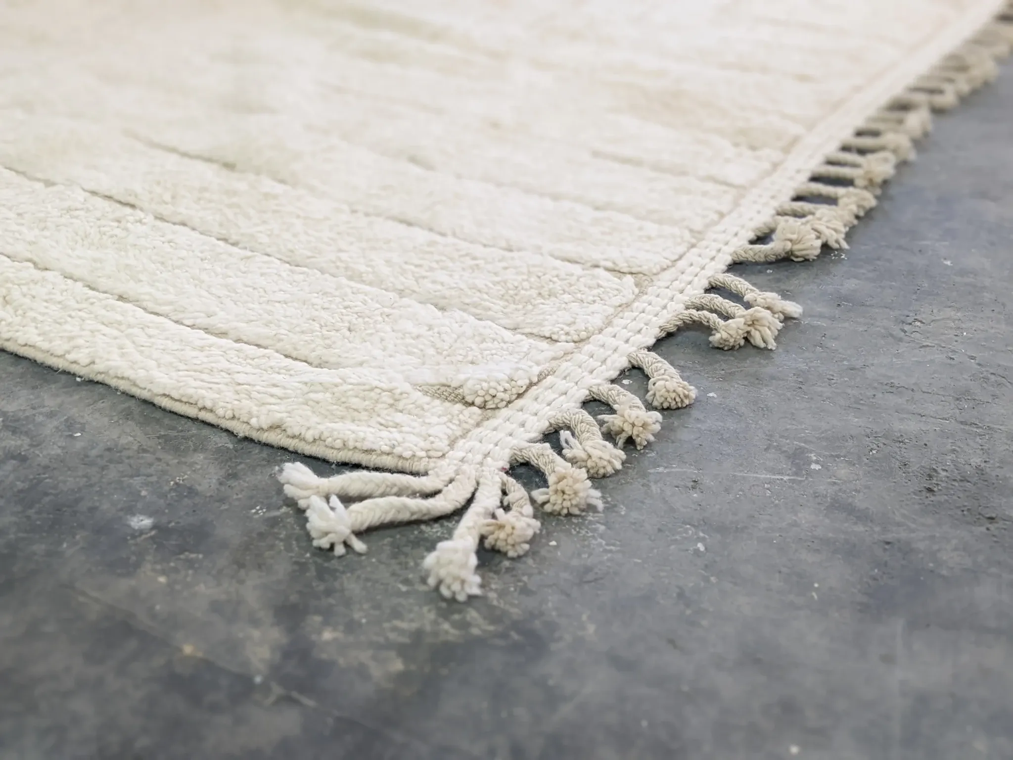 Large Beni Ouarain rug, 295 x 210 cm || 9.68 x 6.89 feet, G-354
