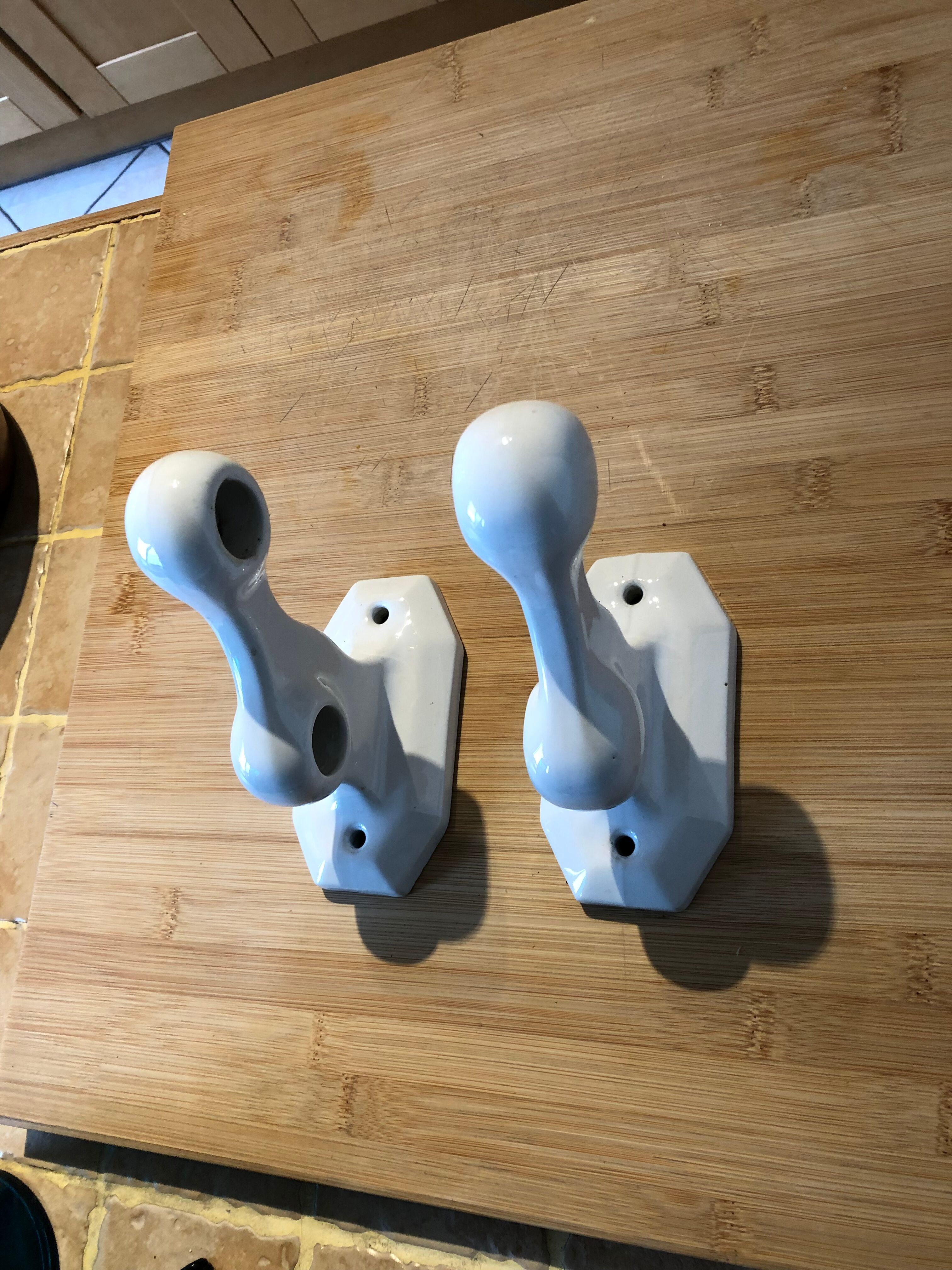 Jacob Delafon ceramic towel holder