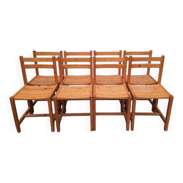 Set of 8 pine chairs