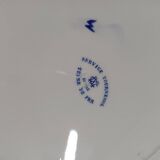 6 flat plates with floral decoration, T. de fer.