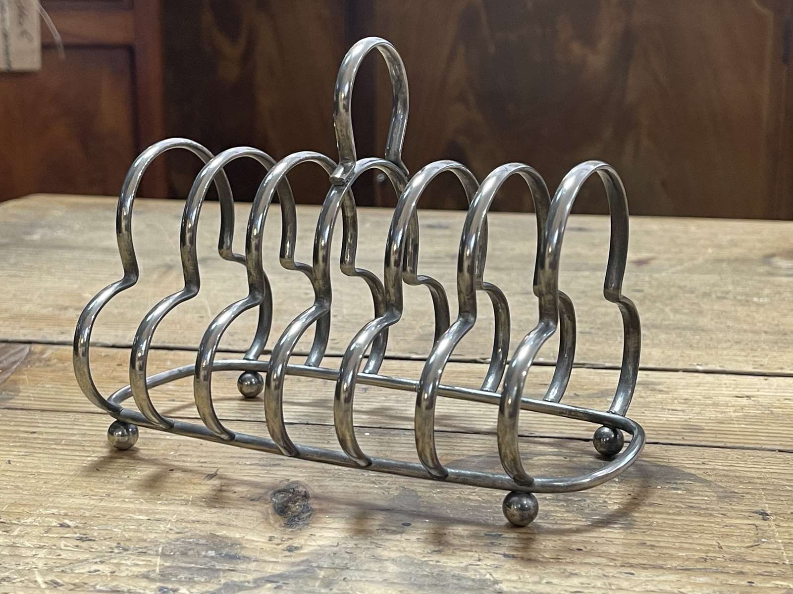 English toast door in silver metal