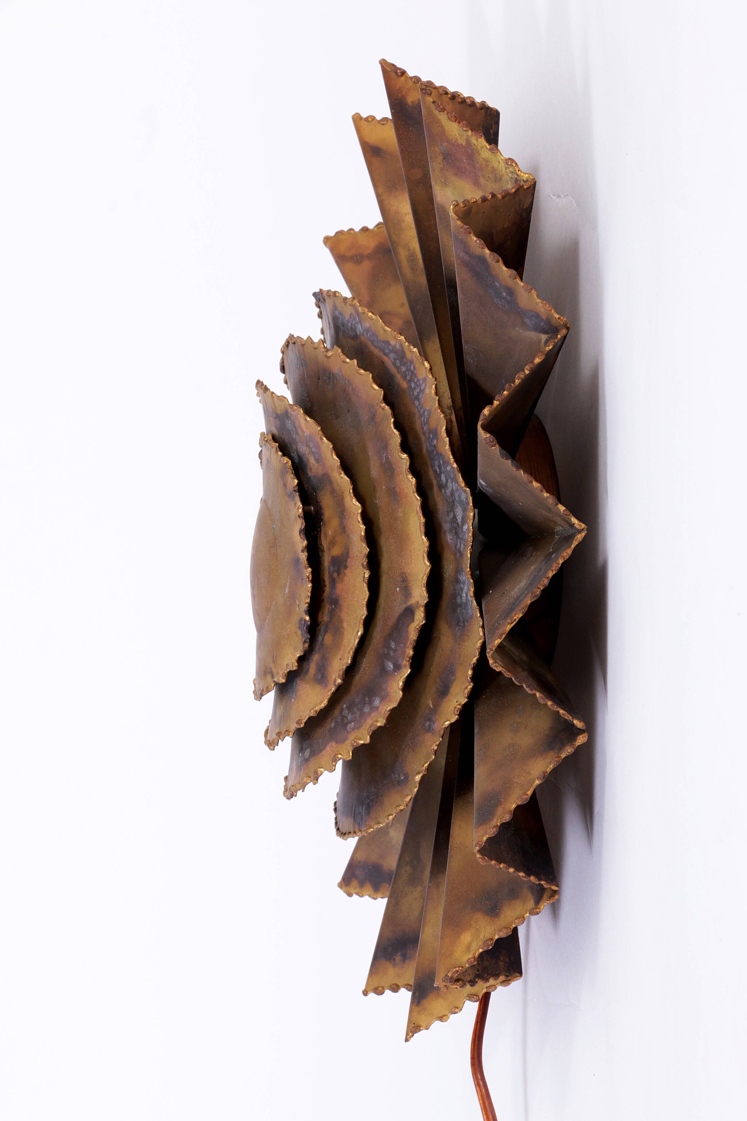 Vintage Brass Flower Wall Lamp by Svend Aage Holm Sørensen for Holm Sørensen & Co, 1960s