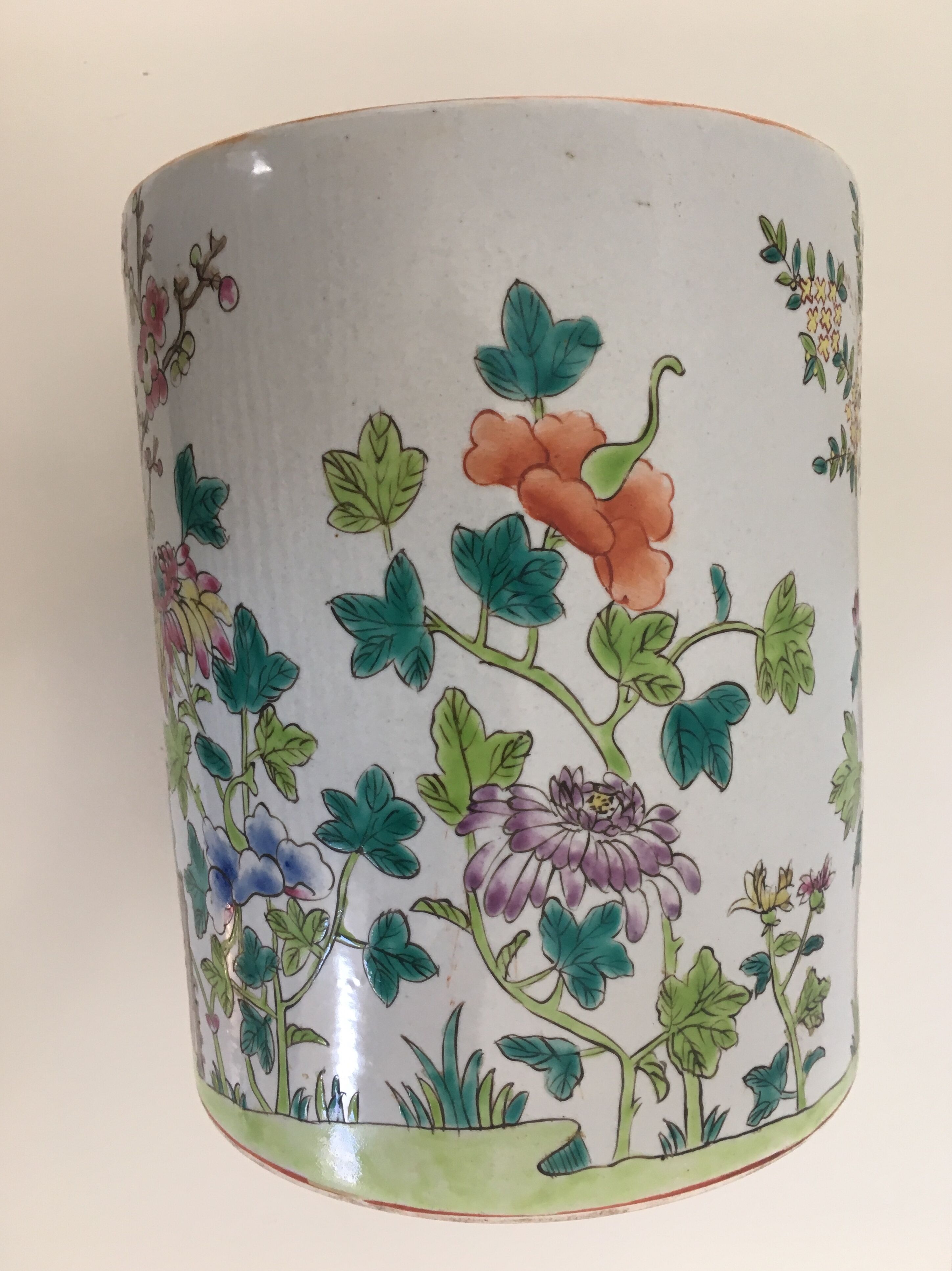 Enamelled pot cover