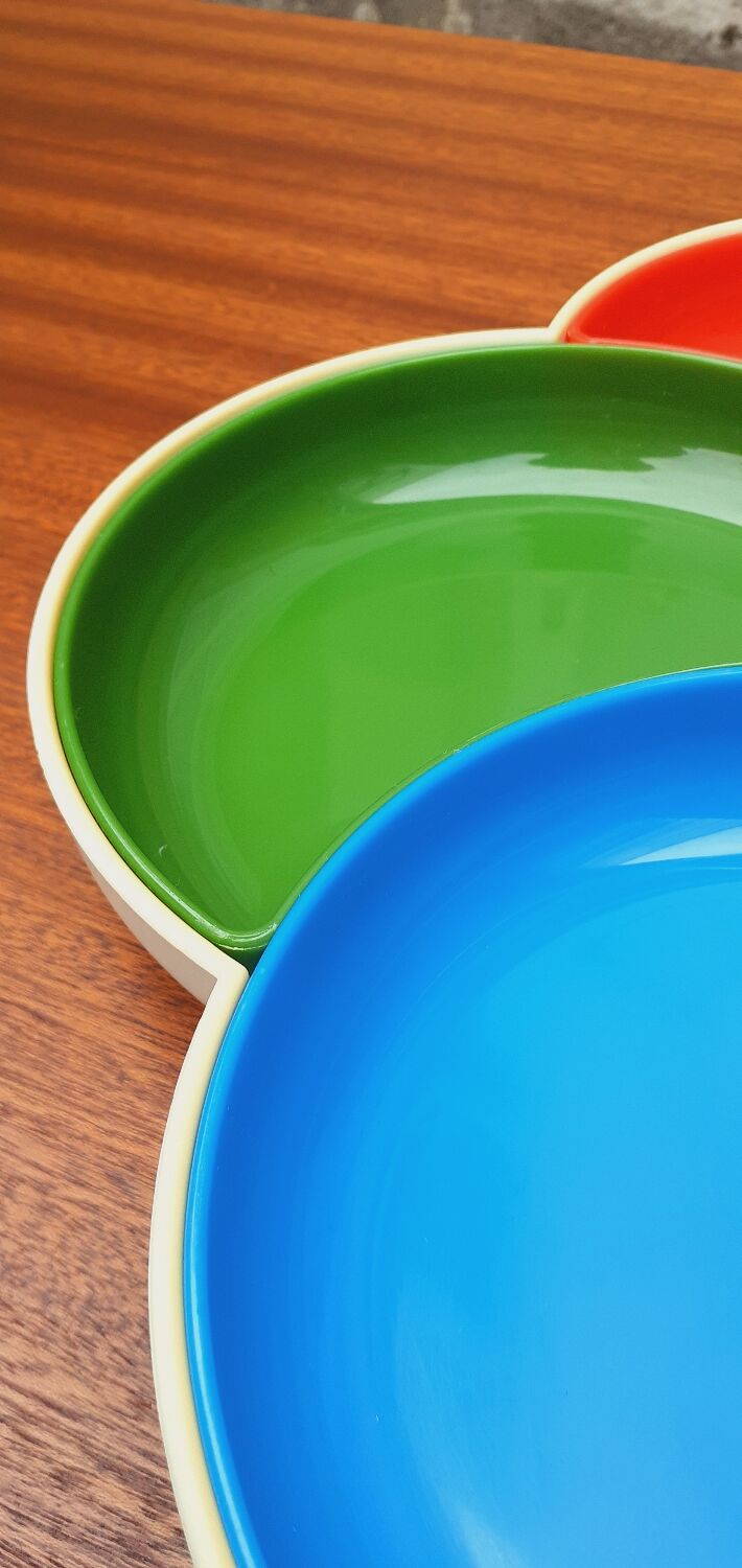 Vintage servant year 60