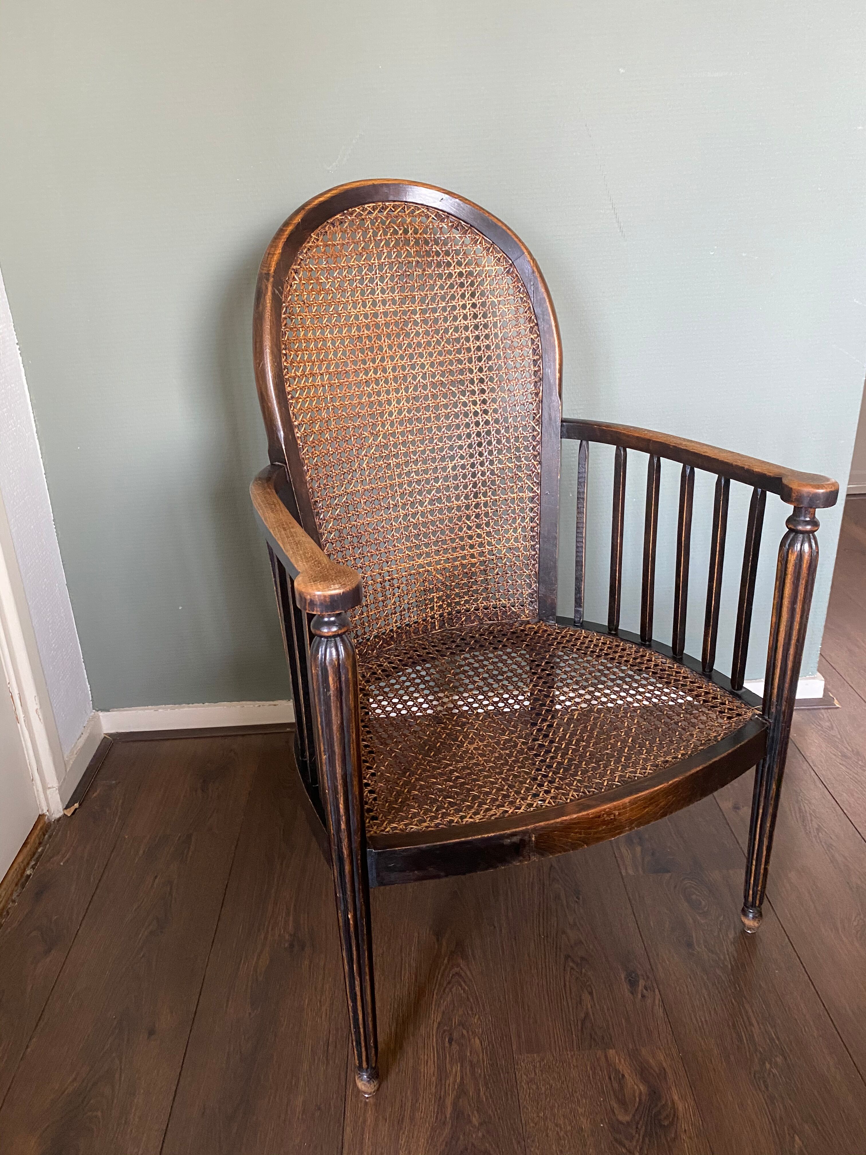 Fauteuil art déco en bois et rotin, années 1920