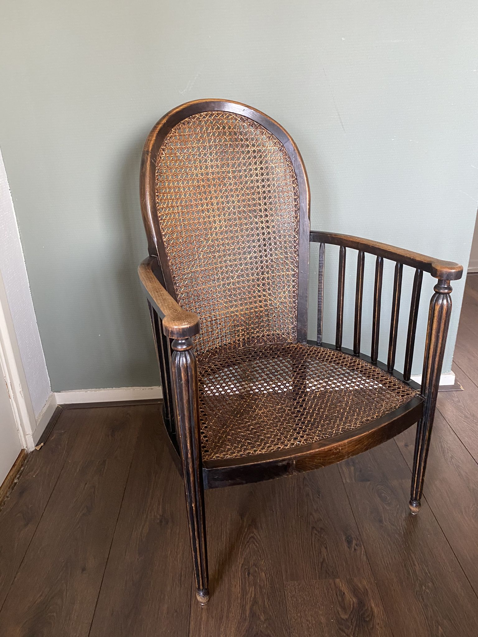 Fauteuil art déco en bois et rotin, années 1920