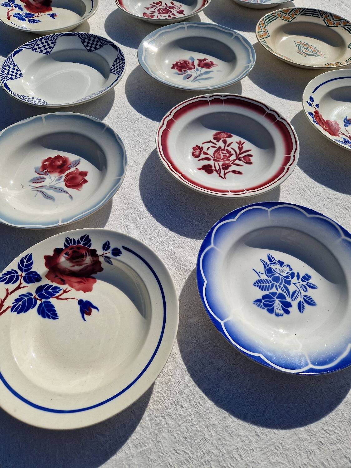 12 assiettes creuses