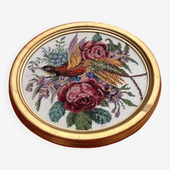 Gilded wood medallion Tapestry / Embroidery Bouquet of flowers, bird ..