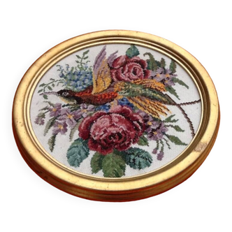 Gilded wood medallion Tapestry / Embroidery Bouquet of flowers, bird ..