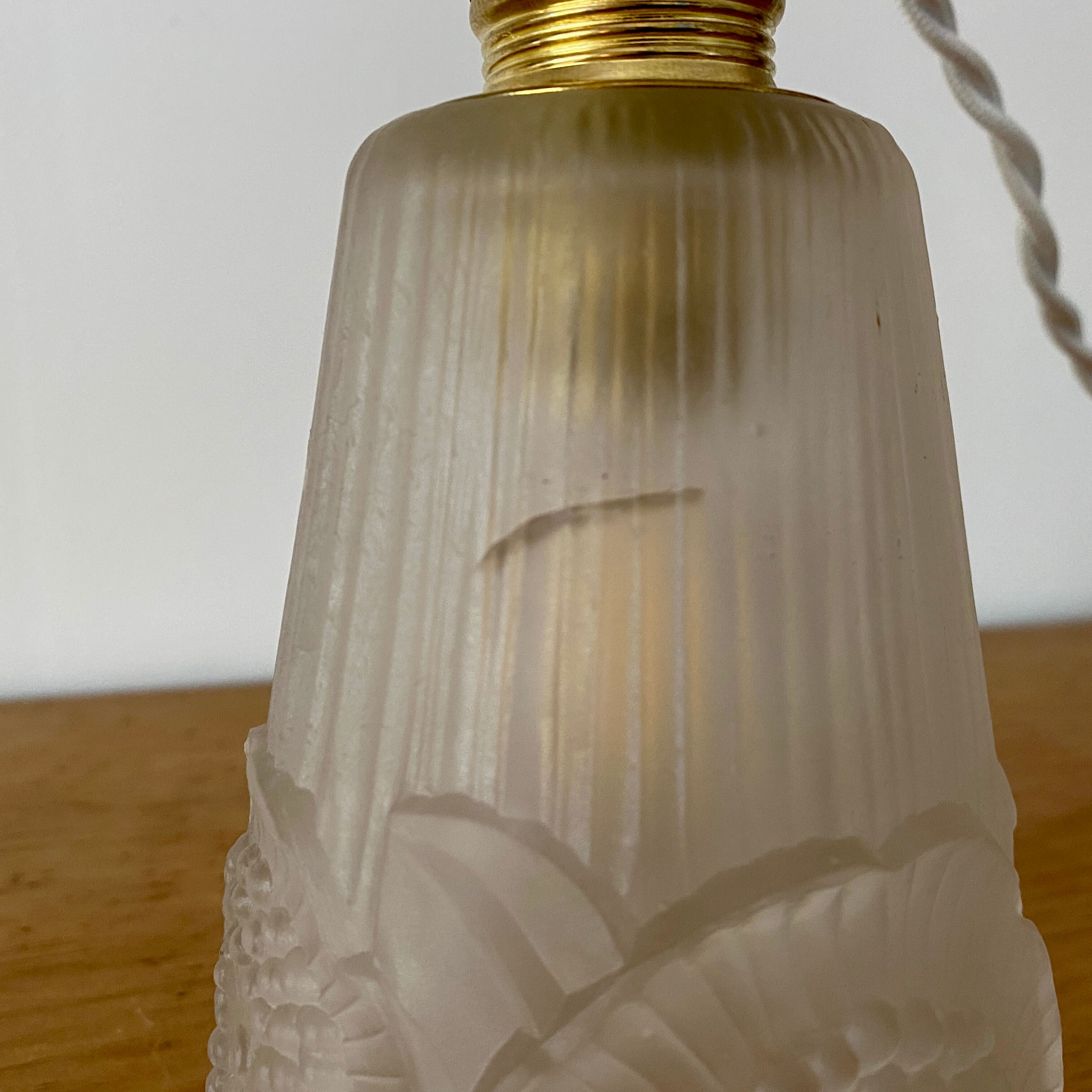 Vintage art deco tulip walker